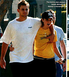 I wish i was Andy Roddick in this pic...-mandy01.jpg