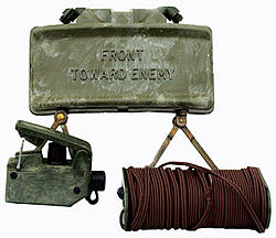 Proven way to stop theives-300px-claymore_mine_af.jpg