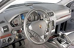 2004 Porsche Cayenne V6-2.jpg
