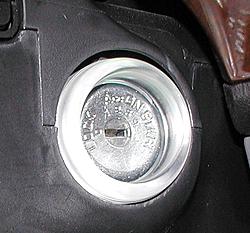 MY03 ignition light mod-close-up.jpg