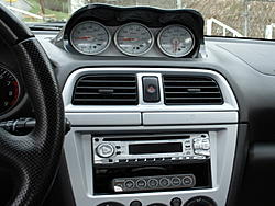 Apexi gauges in ati triple gauge pod-dscf0046.jpg