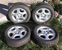 Michigan: FS: WinterTires/Wheels Nokian Hakkapeliitta 1 (185/65 R15) on Subaru wheels-h1set.jpg