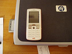 FS: Sony Ericsson W800i unlocked cell phone-p1010005.jpg