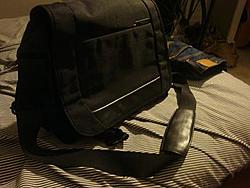 FS: 2 samsonite messenger/laptop bags-dsc07887.jpg
