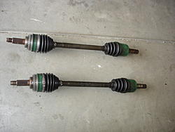 socal:salestock wrx-02,mid-pipe,sti axle,02 spring,struts,02 scoop hood,grills,dp,up-dsc01133.jpg